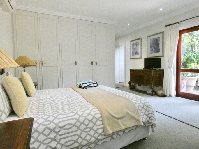 Bedroom 3, Ocean Golf Guest House, City of Cape Town