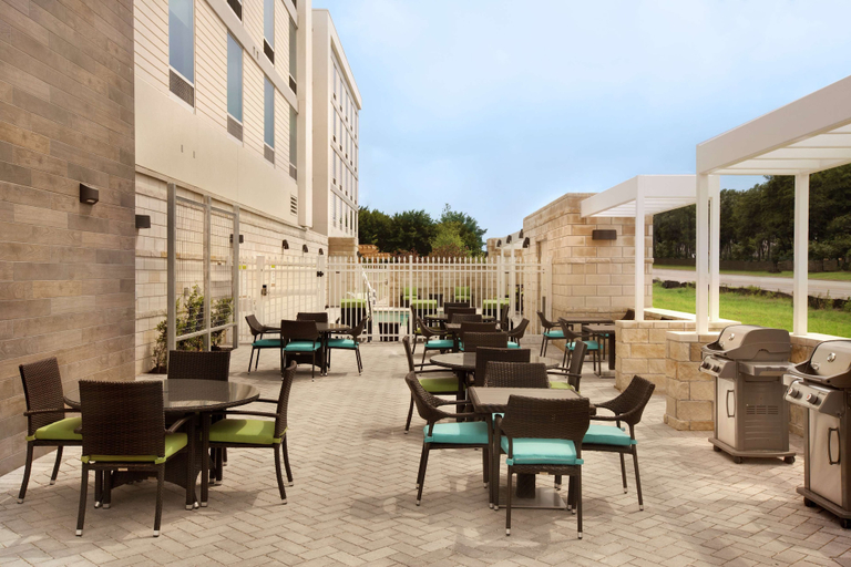 Food & Drinks 5, Home2 Suites by Hilton Austin North/Near the Domain, Travis