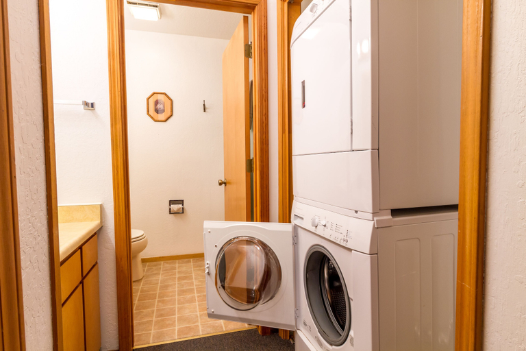 Bathroom 3, Mountain Retreat Resort, Calaveras