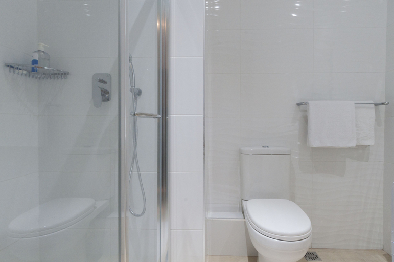 Bathroom 4, Rooms by Alexandra Hotel, St Julian's