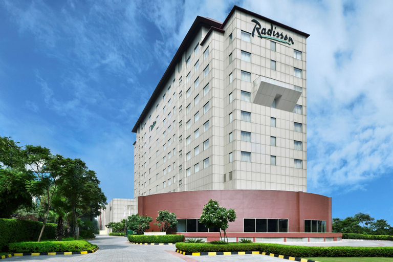Exterior & Views 1, Radisson Gurugram Udyog Vihar, West