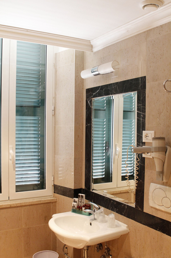 Bathroom 4, Boutique Hotel Trevi, Roma