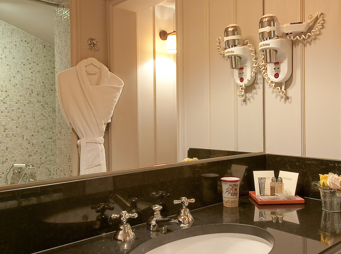 Bathroom 4, Hotel Odéon Saint Germain, Paris