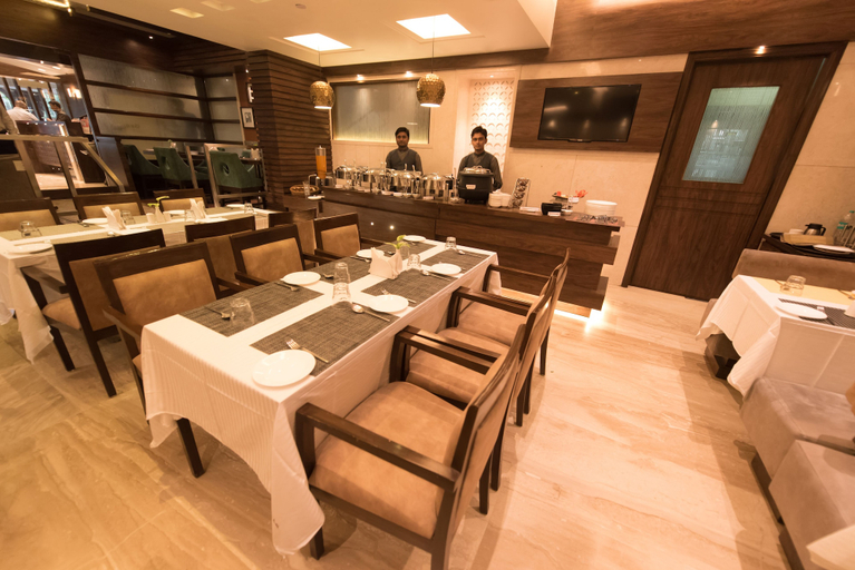 Food & Drinks 4, Hotel Le Grande - Mumbai International Airport, Mumbai Suburban