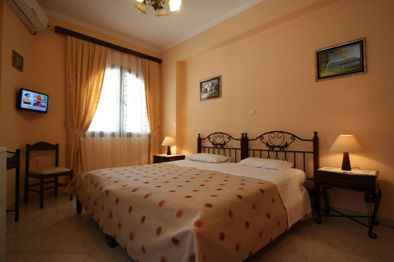 Bedroom 4, Sofia Pension, South Aegean