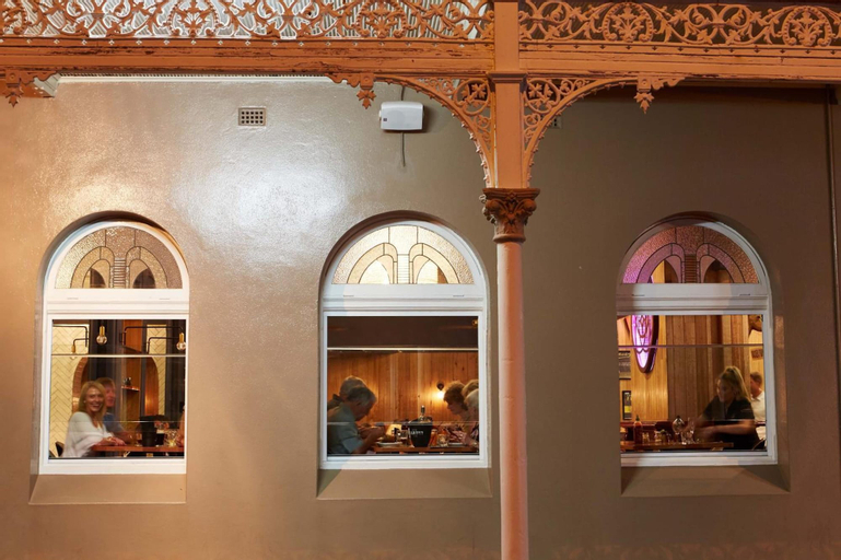 Rose Hotel & Motel, Bunbury