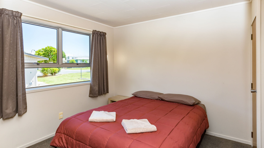 Bedroom 3, Waitangi Beach Units, Far North