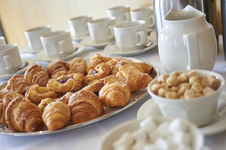 Food & Drinks 4, The Relais Cooden Beach, East Sussex