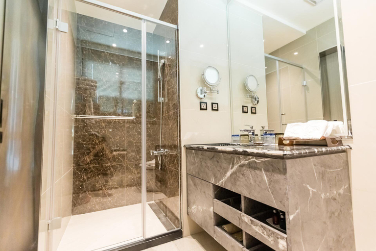 Bathroom 4, Grand Hotel Lili, Taitung