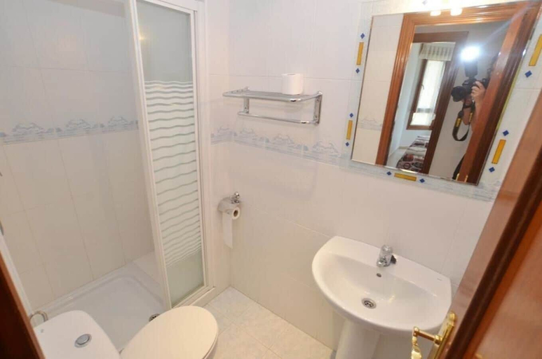 Bathroom 3, Apartment in Isla Playa, Cantabria 103326 by MO Rentals, Cantabria