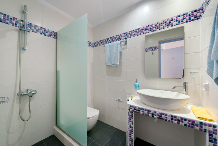Bathroom 5, Akis Hotel, South Aegean
