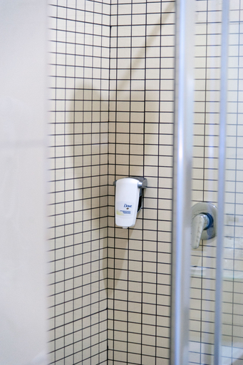 Bathroom 5, Hotel Regina, Caserta