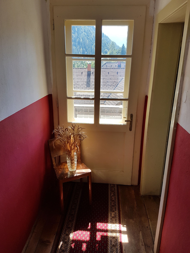 Others 4, Vila Koman, Jezersko