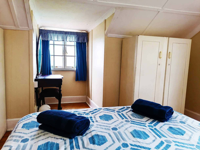 Bedroom 3, Whaleback Cottage, Ugu