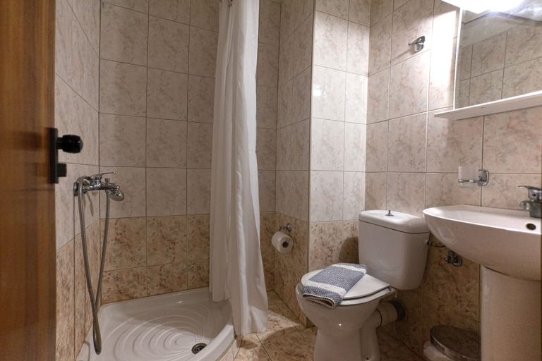Bathroom 3, Ammoudi Hotel, Crete