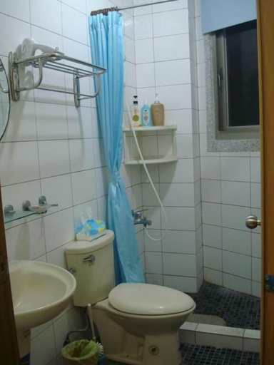 Bathroom 3, Hong Hu Ju Captain Sung's House, Penghu