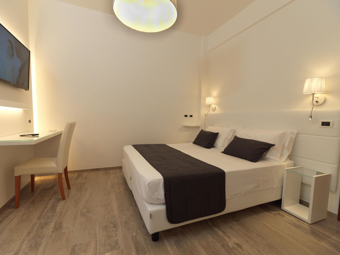 Bedroom 2, Hotel Florence, Pesaro E Urbino