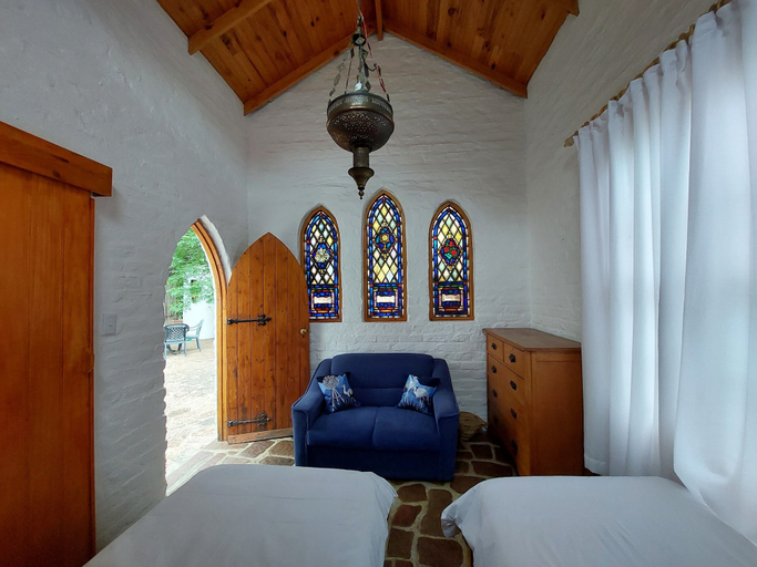 Bedroom 2, Bethesda Tower Accommodation, Cacadu