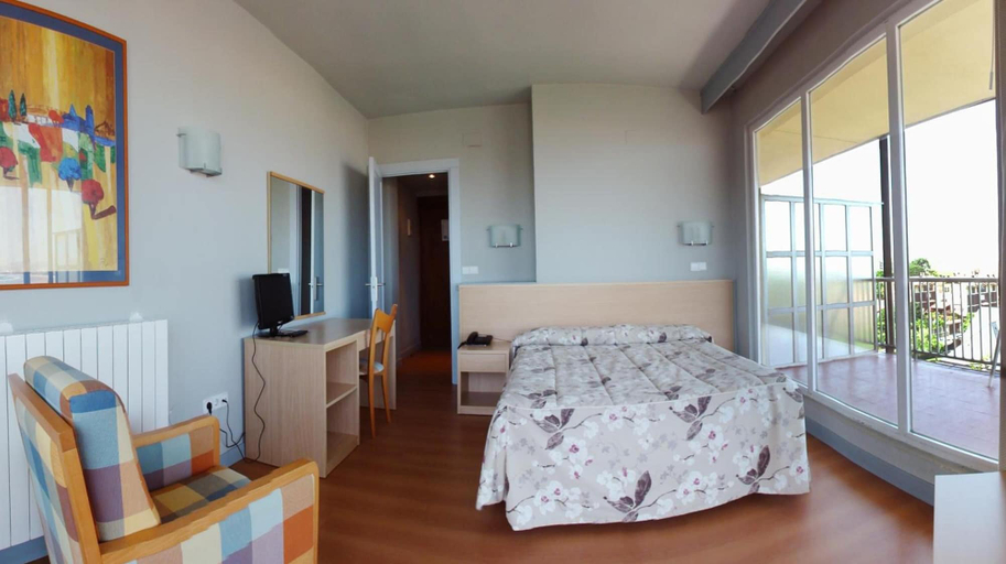 Bedroom 4, Cosmopol, Cantabria