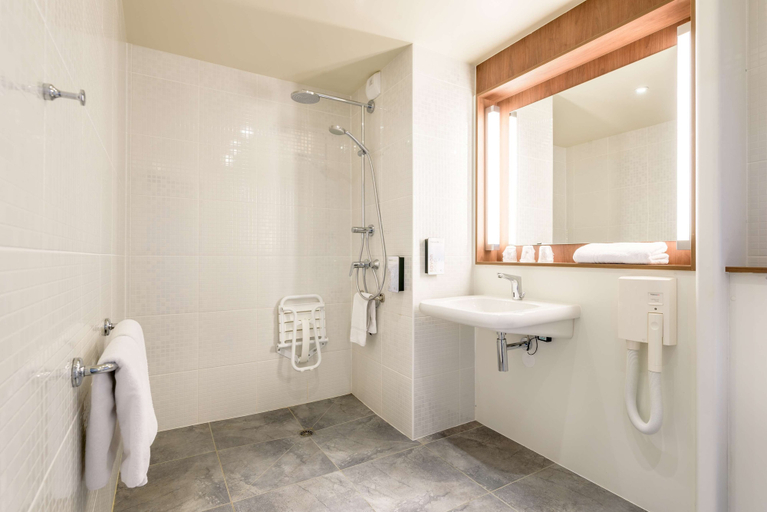 Bathroom 4, Campanile Toulouse Ouest - Purpan, Haute-Garonne