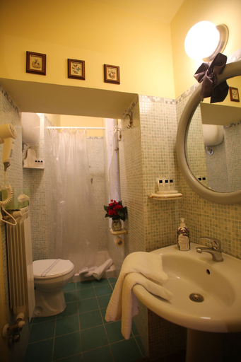 Bathroom 5, B&B Le Aquile, Siena