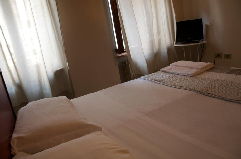 Bedroom 5, Locanda Al Centrale, Verona