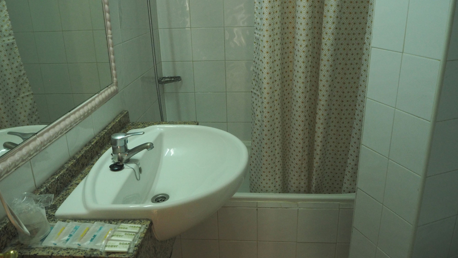 Bathroom 4, Hotel Andalucía, Alicante