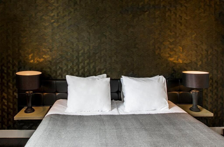 Bedroom 3, Weber Hotel 397, Amsterdam
