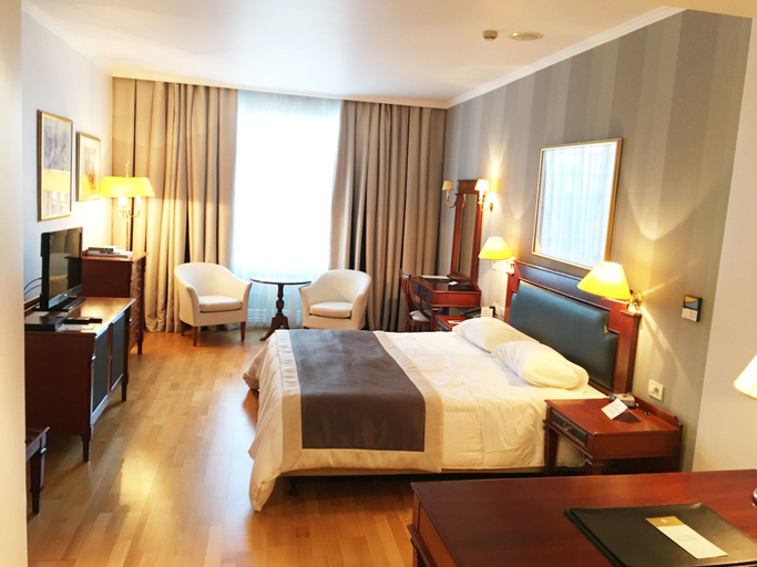 Bedroom 3, Theoxenia Palace Hotel, Attica