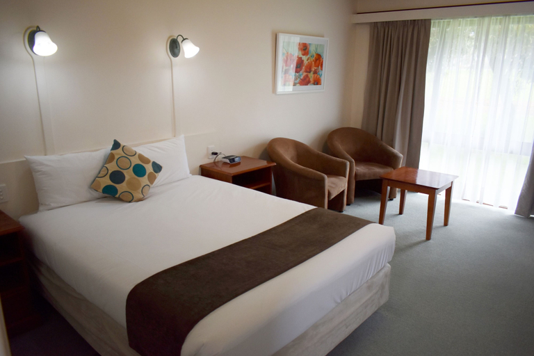 Bedroom 3, Admiral Motel Bunbury, Bunbury
