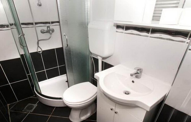 Bathroom 3, Apartment Star, Belgrade