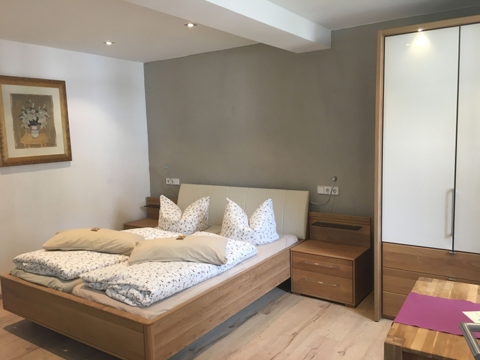 Bedroom 2, Appartement & Pension Schmidt Kosma, Altenburger Land
