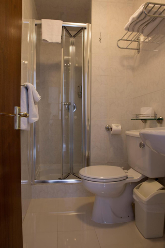 Bathroom 5, Westpoint Hotel, London