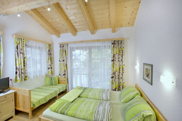 Bedroom 2, Haus Seifriedsberger, Zell am See