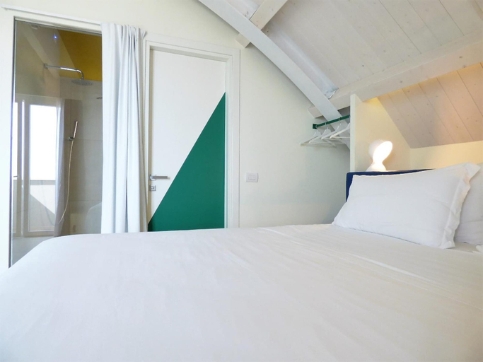 Bedroom 4, Hotel Trevi, Rimini