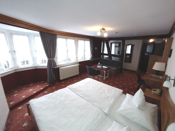 Bedroom 3, AKZENT Hotel Berg´s Alte Bauernschänke, Rheingau-Taunus-Kreis
