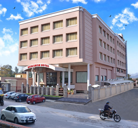 Exterior & Views 2, Devashish Hotel, Nainital