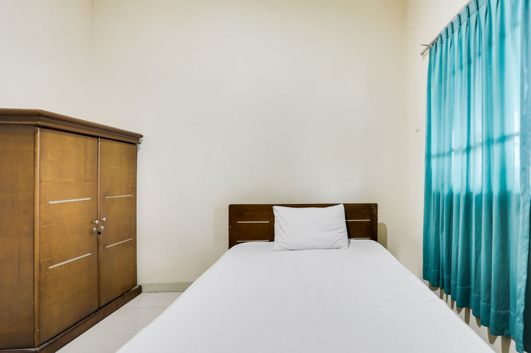 Bedroom 2, SPOT ON 91770 441 Pemuda Homestay (permanently closed), Samarinda