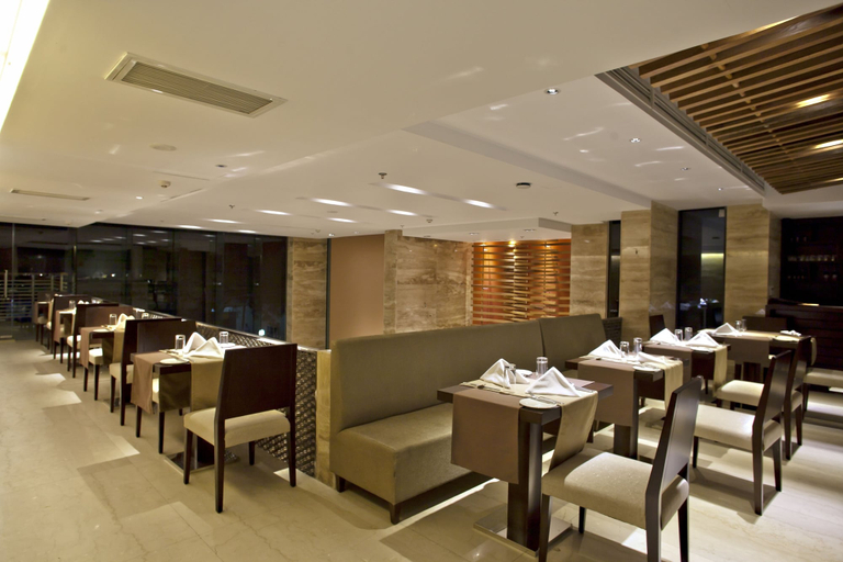 Food & Drinks 5, Lakeshore Banani, Dhaka