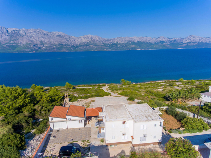 Exterior & Views 2, Apartments Rose, Sućuraj