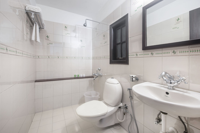 Bathroom 3, Villa Retreat - Boutique Hotel and Cottages, Dindigul
