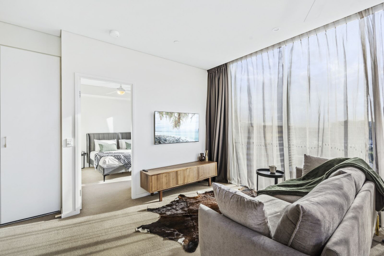 Others 3, Mel 1409, Brisbane