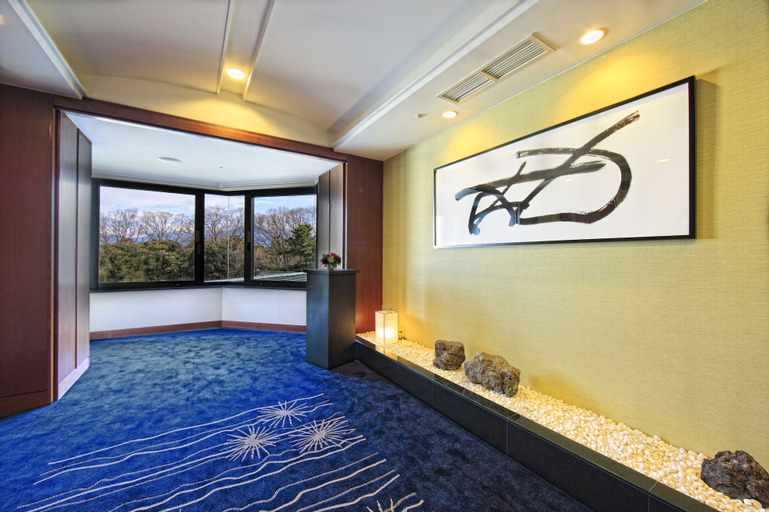 Business Facilities 23