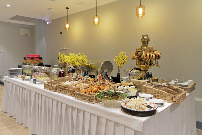 Food & Drinks 5, Art Hotel Sofit, Northern