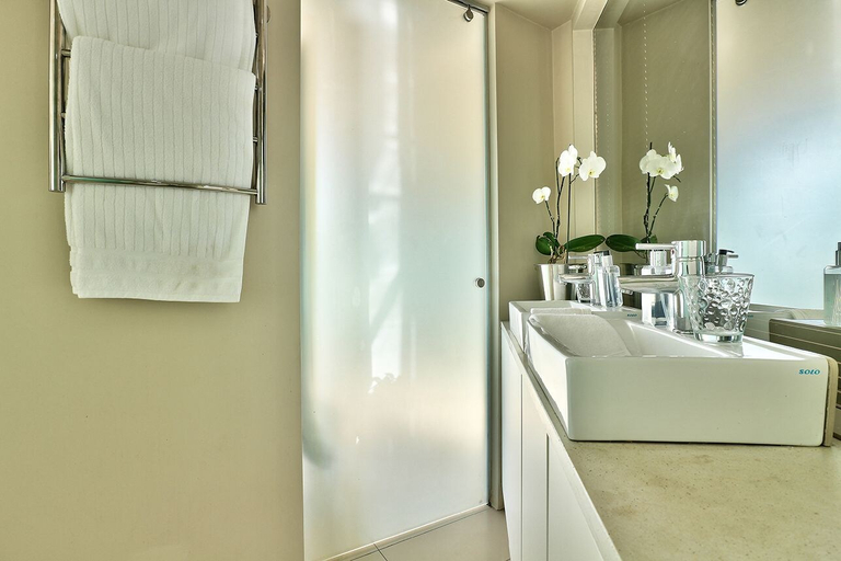 Others 5, Clifton Bungalow, City of Cape Town