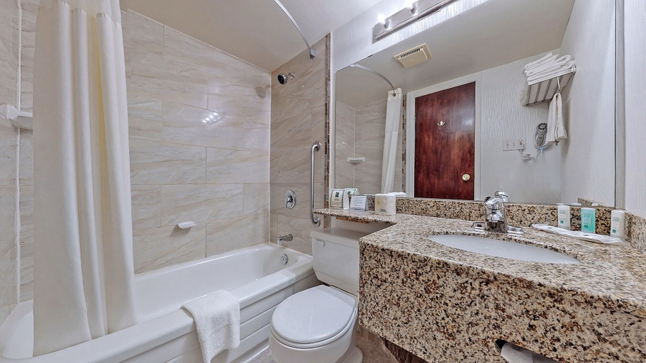 Bathroom 5, Ramada by Wyndham Arnprior, Renfrew