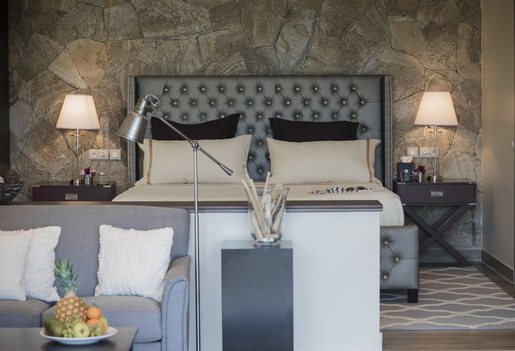 Bedroom 3, Secret Harbour Boutique Hotel and Marina