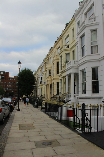 Exterior & Views 2, Saint James Backpackers, London