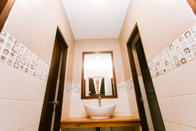 Bathroom 4, Vista Tala Resort & Recreational Park, Orani