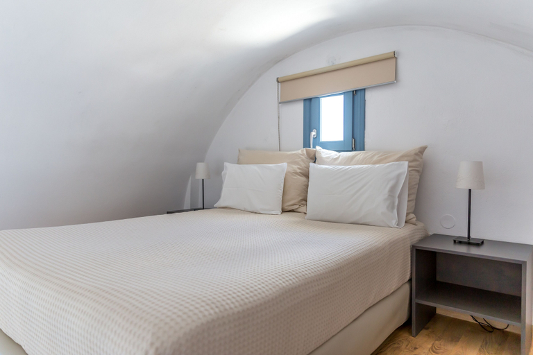 Bedroom 4, Caldera Romantica, South Aegean